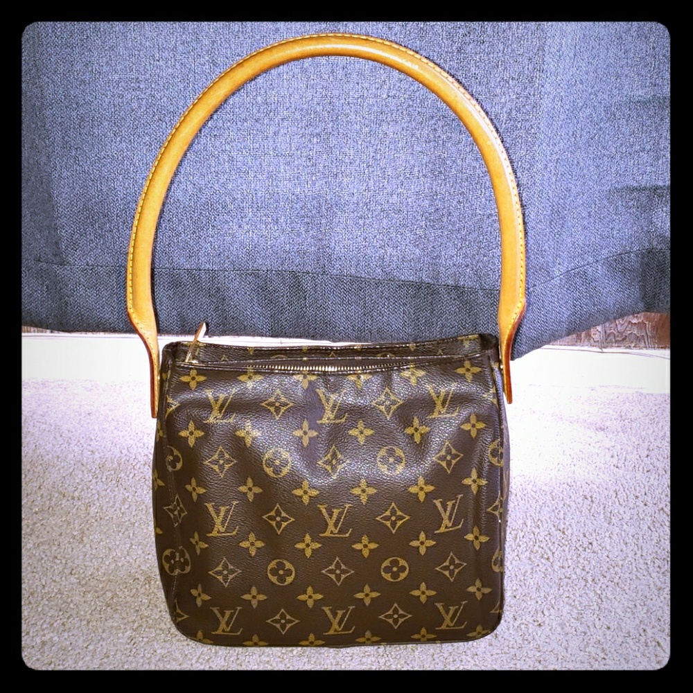 Louis Vuitton loop bag